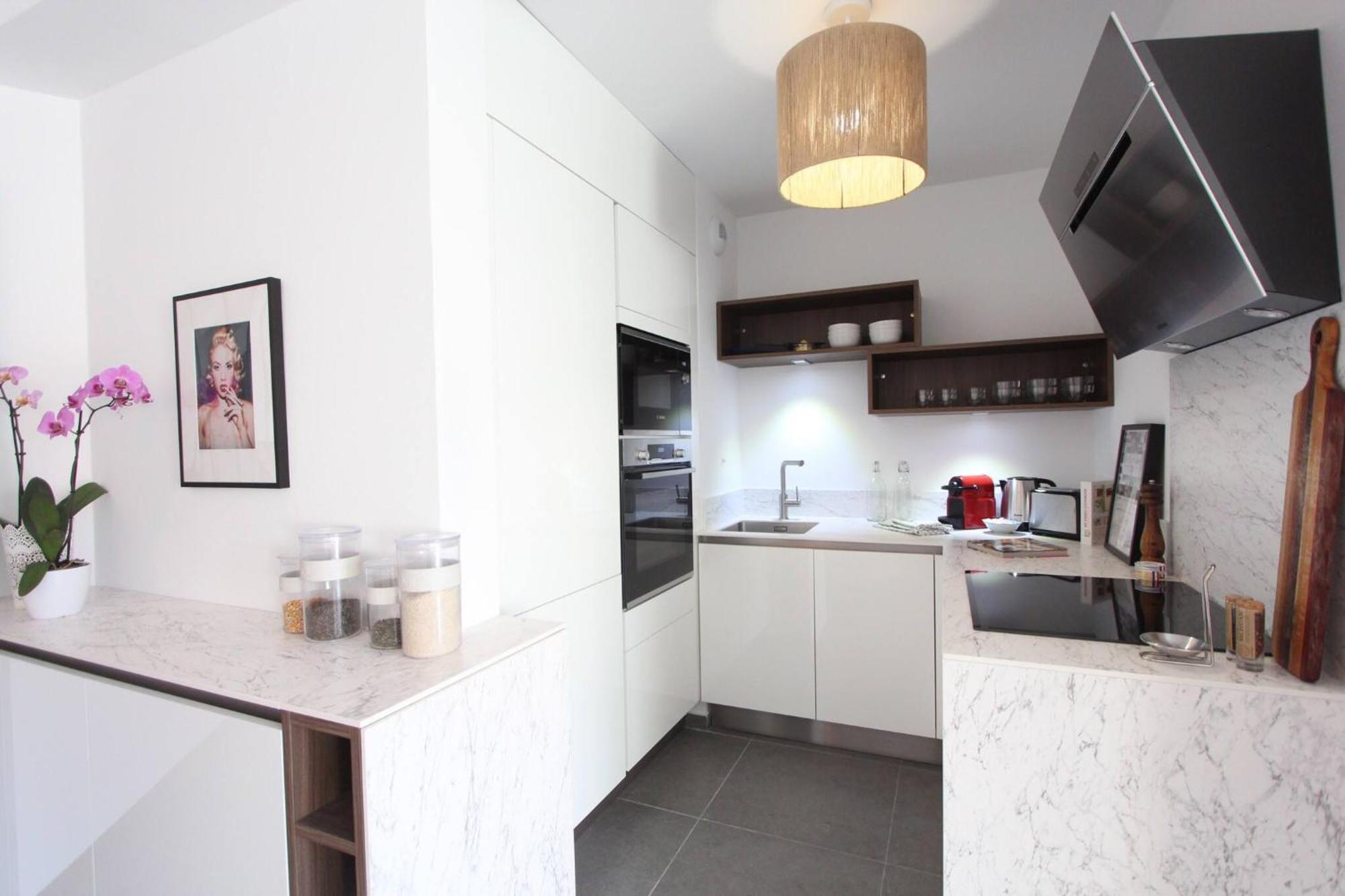 Apartment Sun Paradise Seaview&terrace Parking&pool