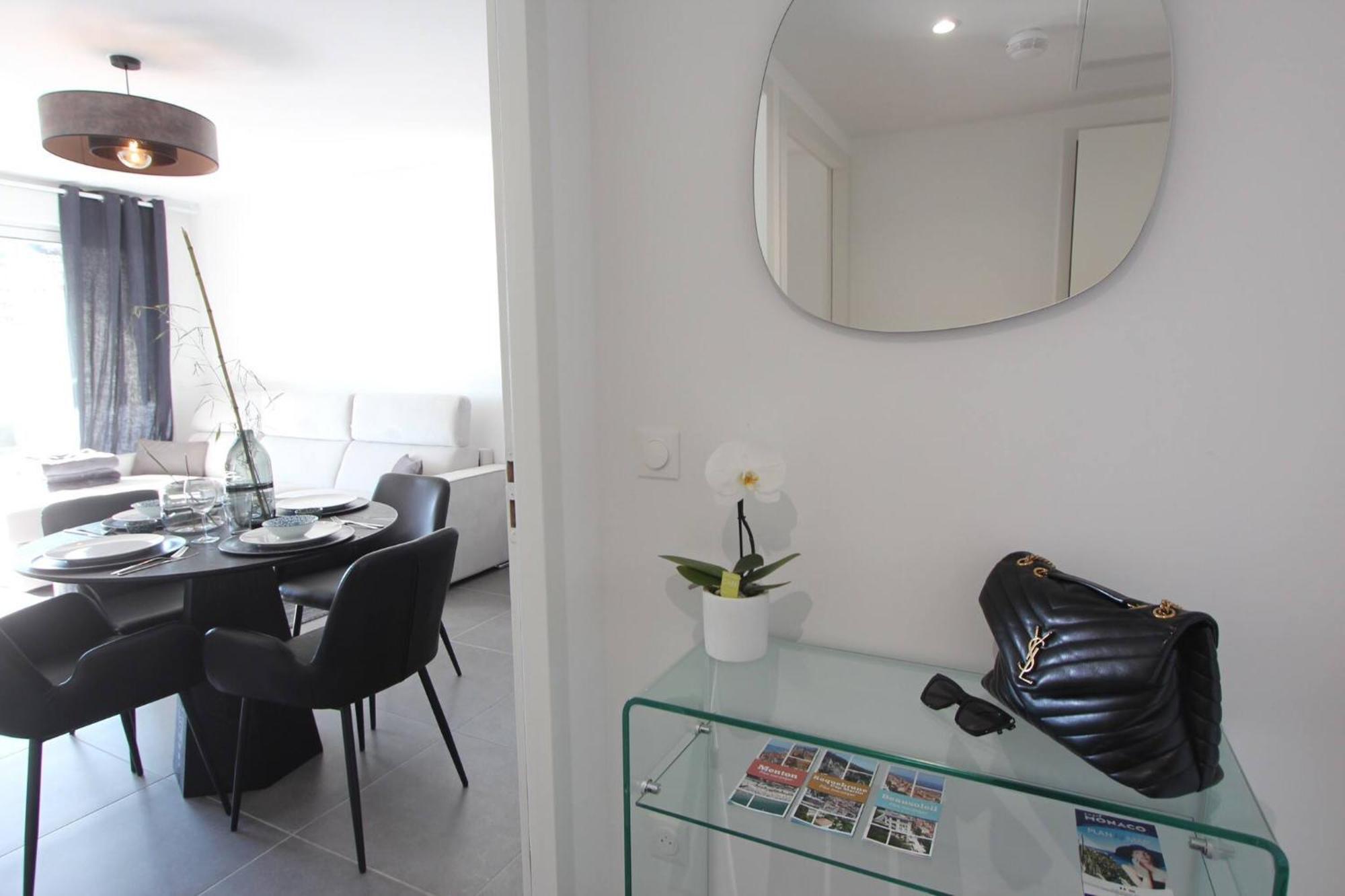 Apartment Sun Paradise Seaview&terrace Parking&pool Beausoleil