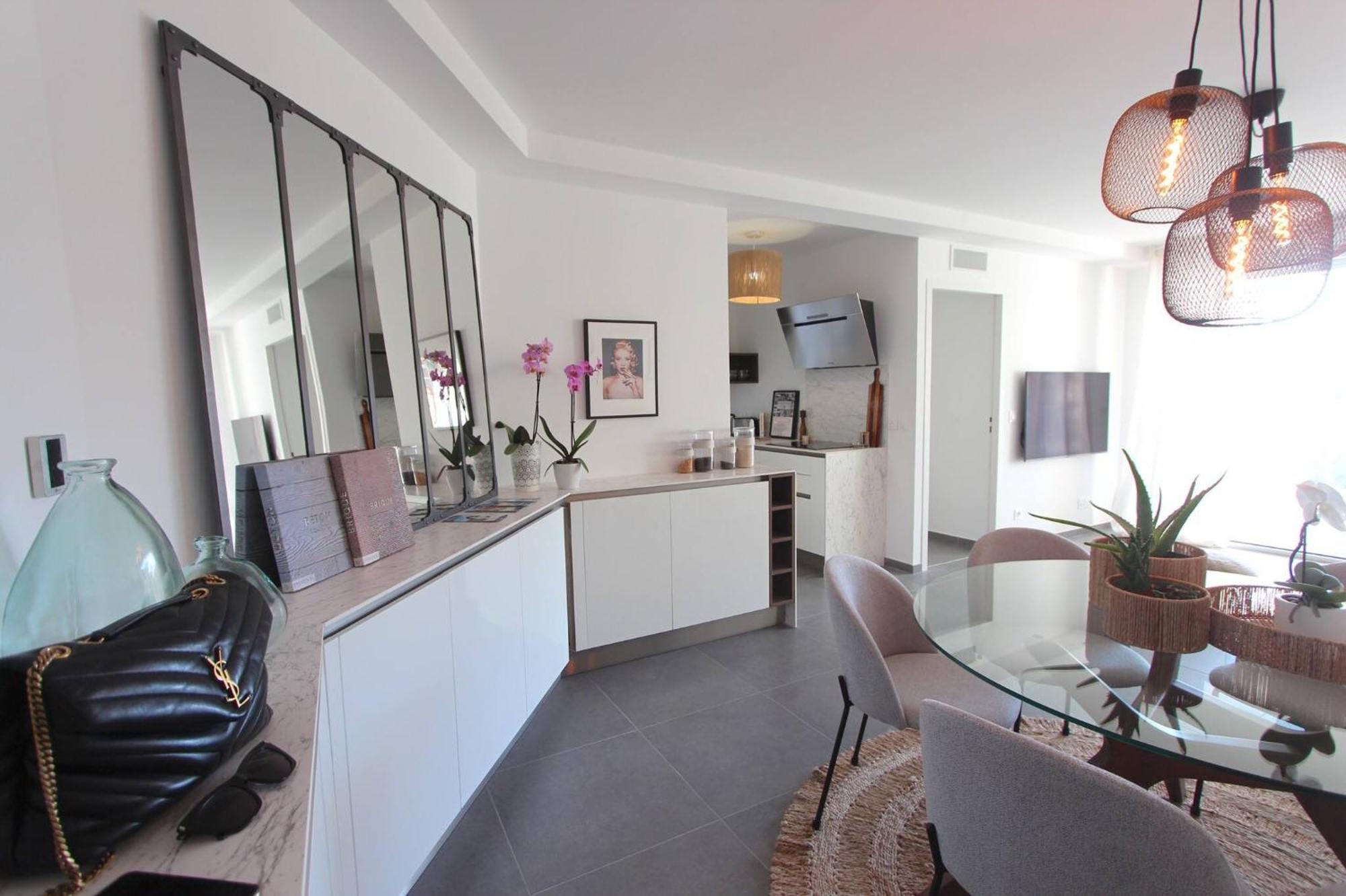Sun Paradise Seaview&terrace Parking&pool Apartamento *